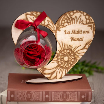 Cadou pentru nana - Placheta din lemn  cu trandafir criogentat