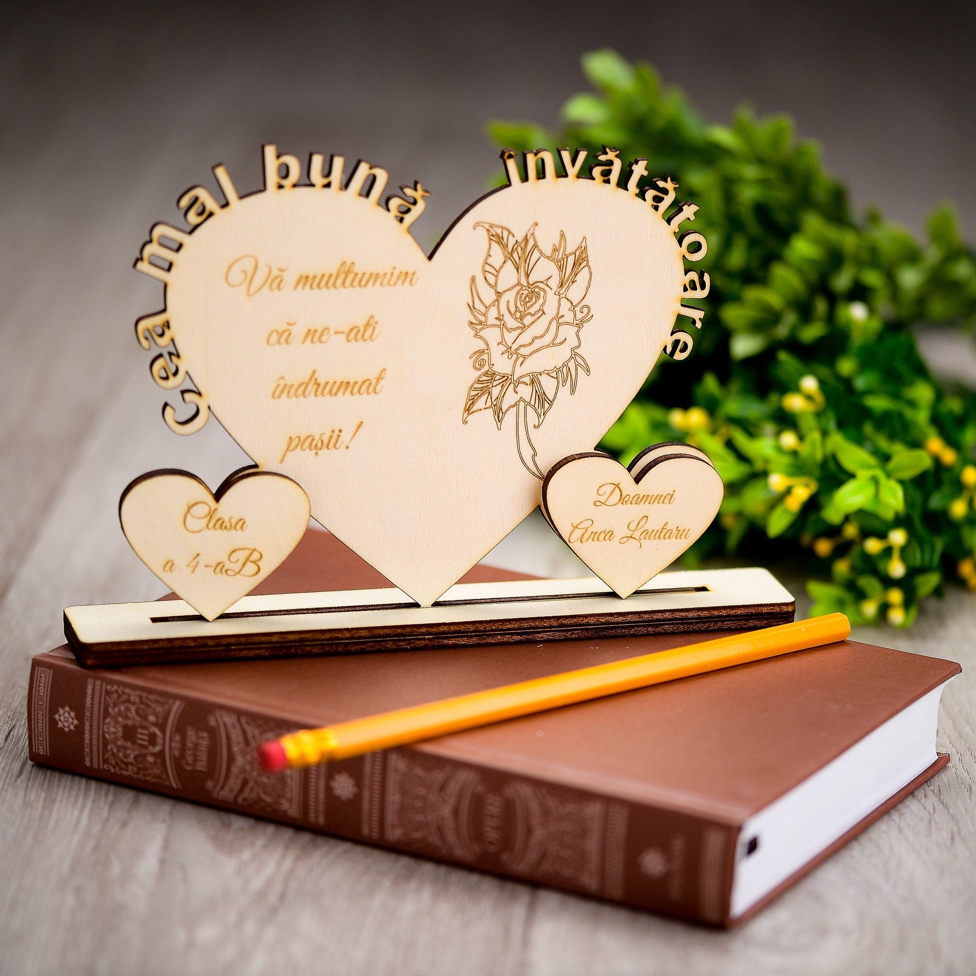 Cadou pentru mentori - Placheta din lemn inima pentru invatatoare/educatoare - Cadouri Originale
