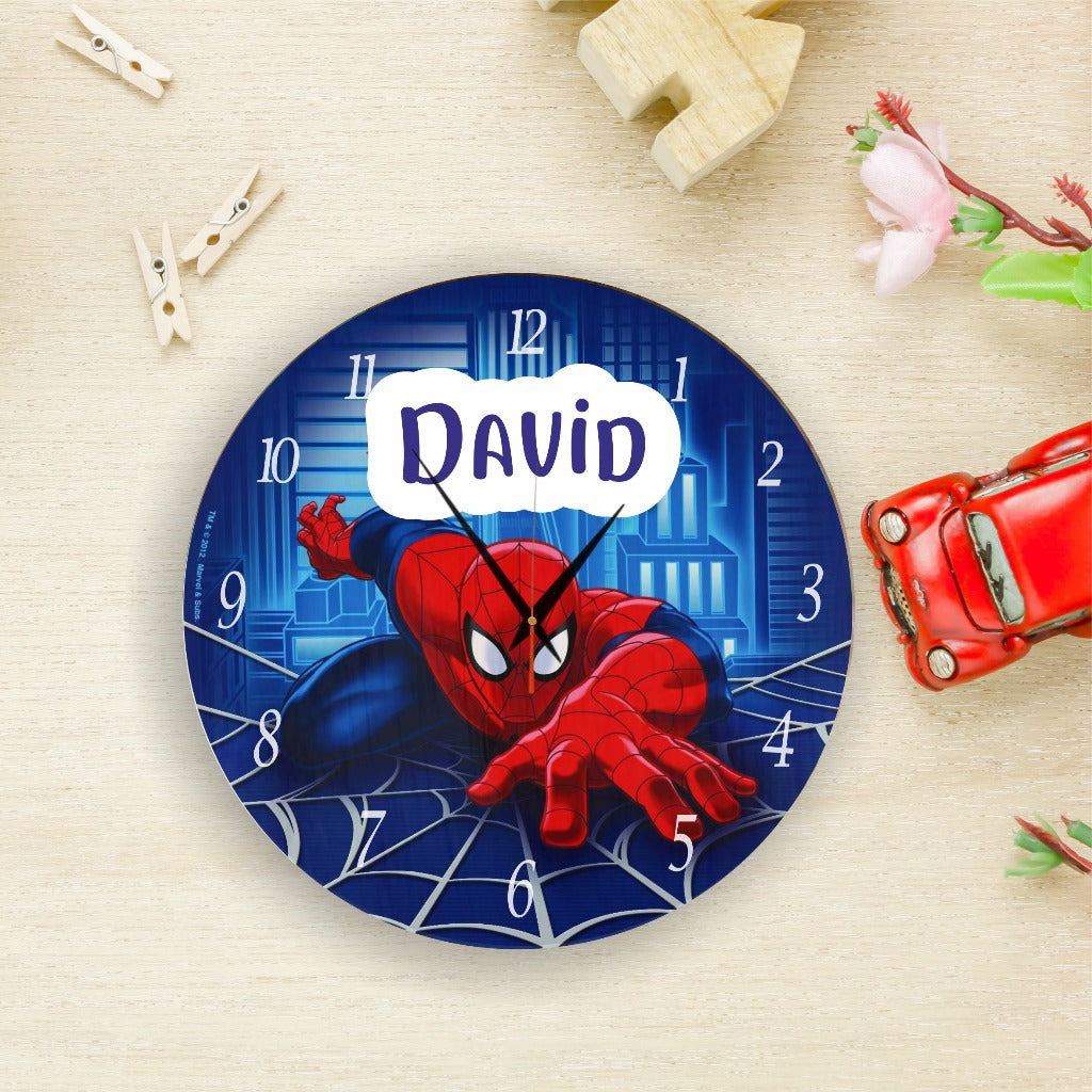 Ceas de perete personalizat cu nume - Spiderman - Cadouri Originale